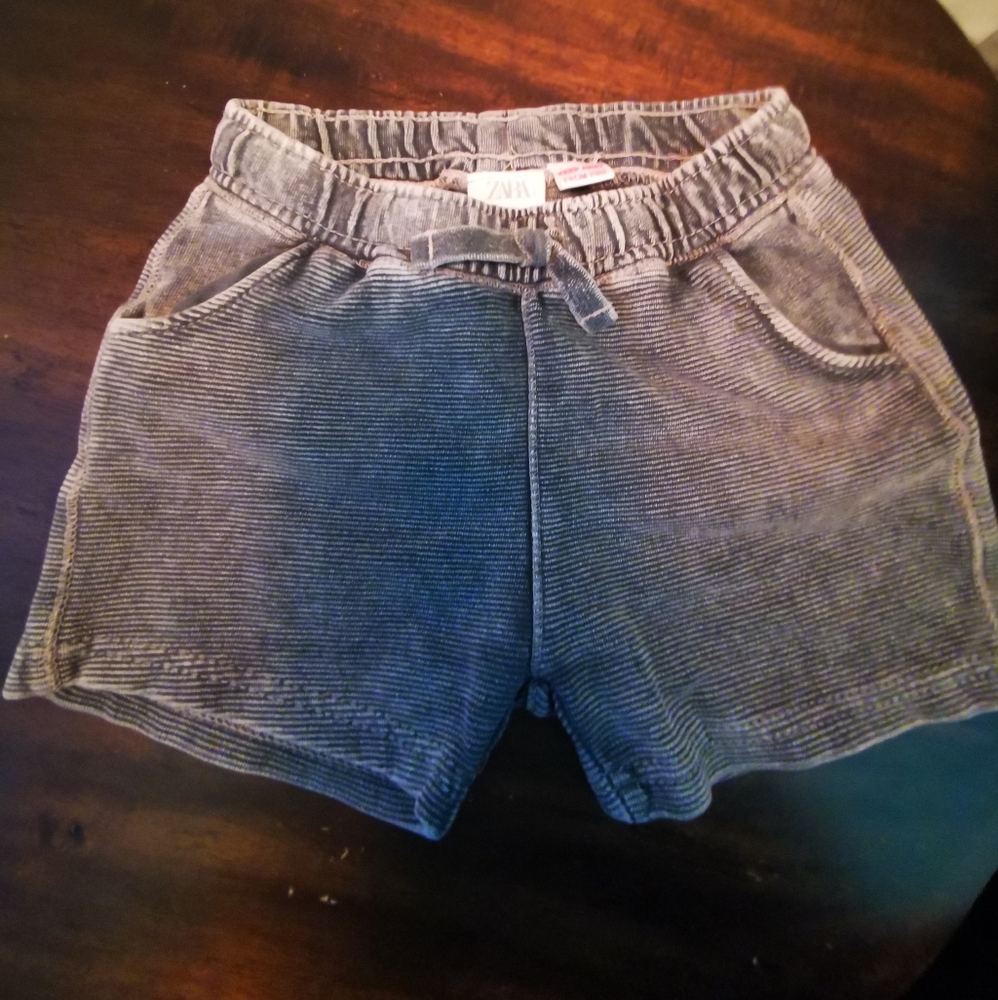 Zara shorts 3-4 yrs